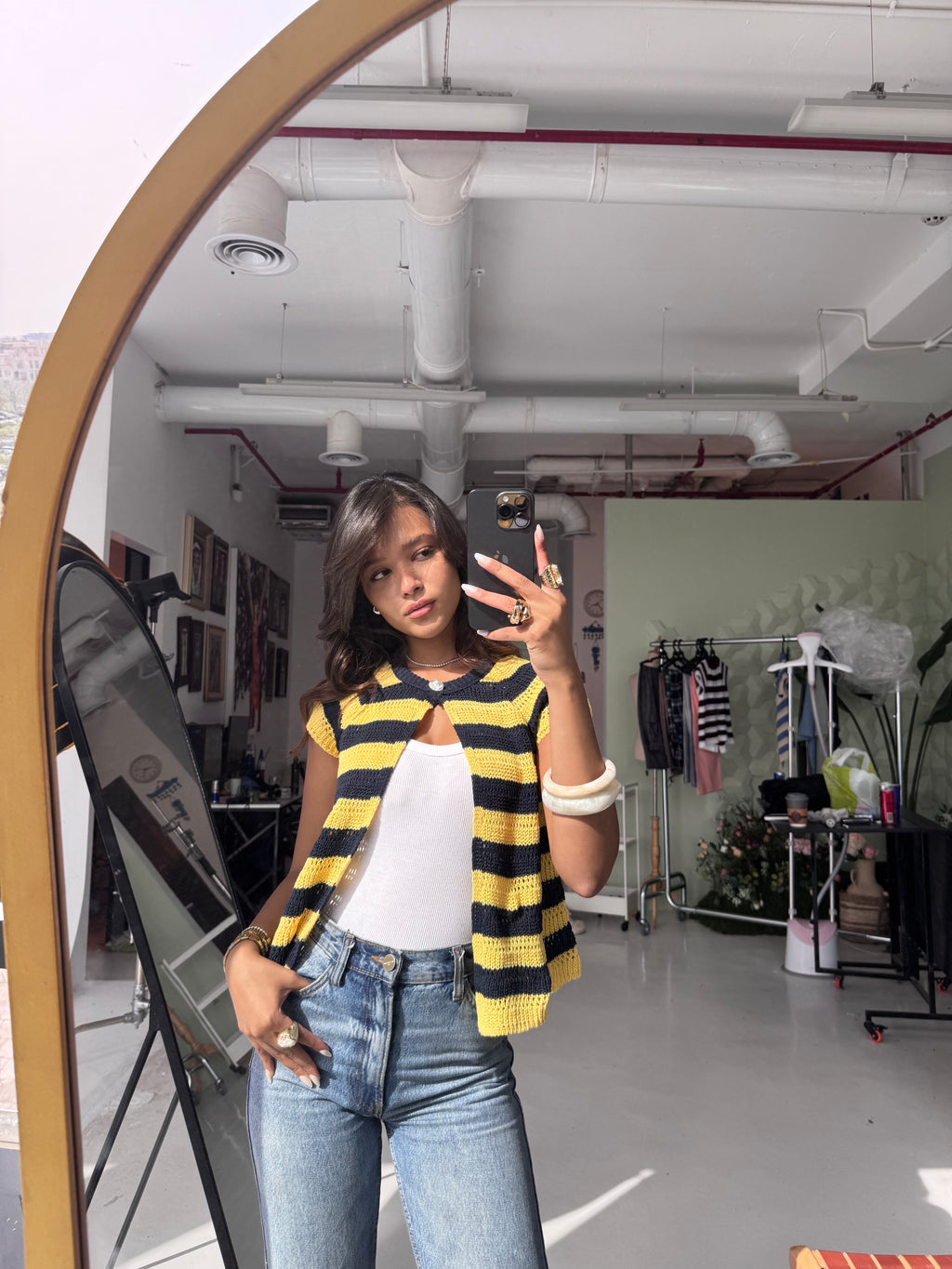 Buttoned knit in Yellow