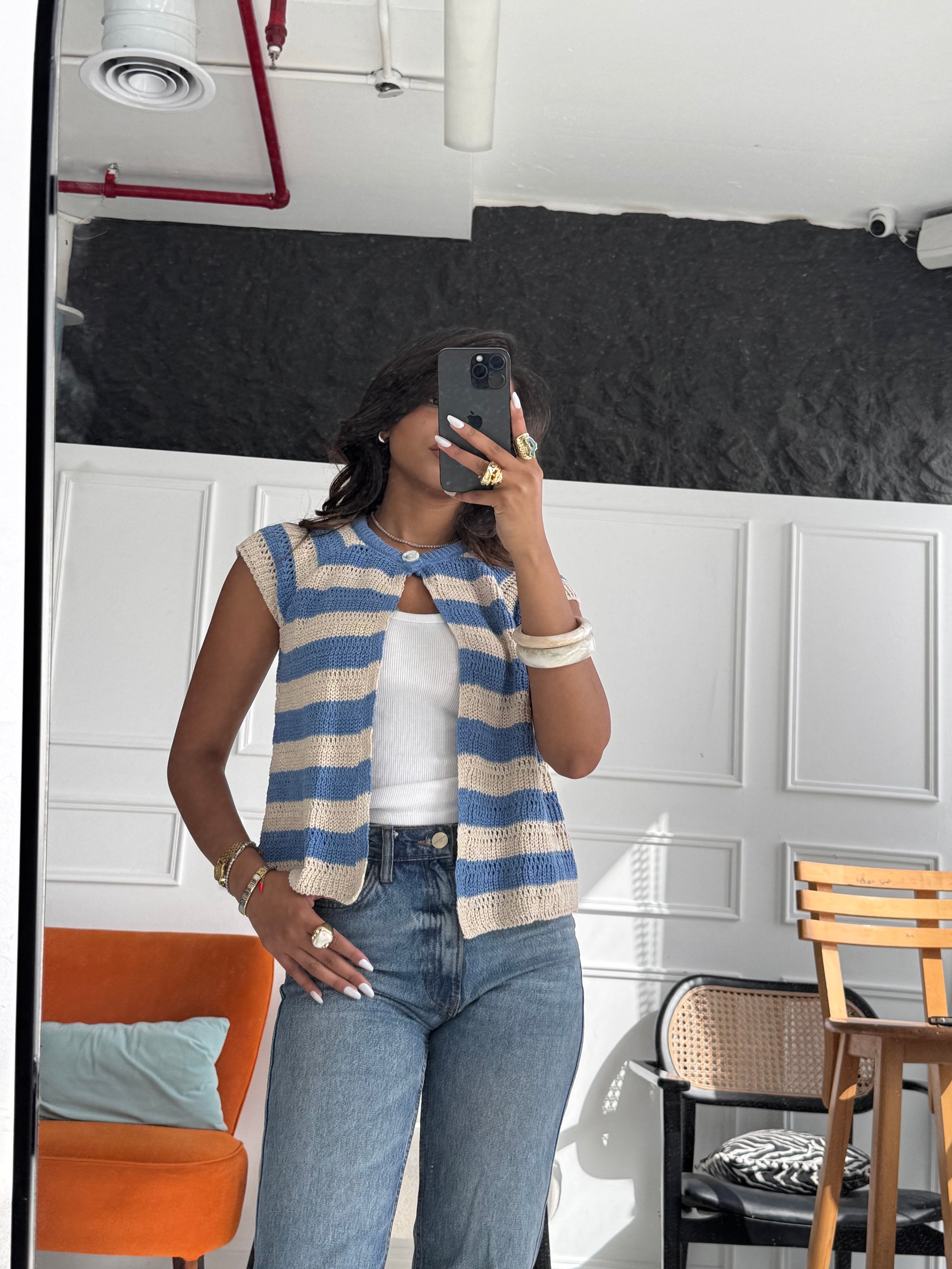 Buttoned knit in Baby Blue
