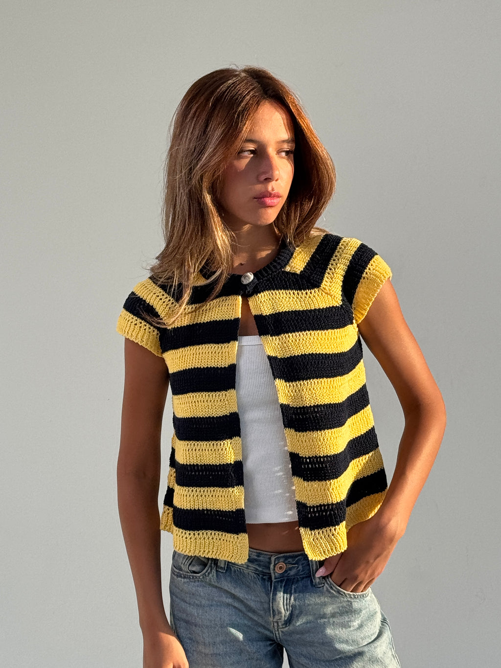 Buttoned knit in Yellow